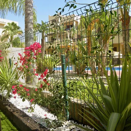 Bahia Marinas - Tu Hogar Con Jardin Privado!