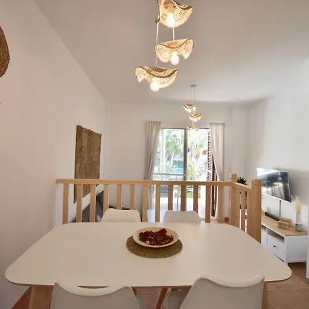 Bahia Marinas - Tu Hogar Con Jardin Privado!