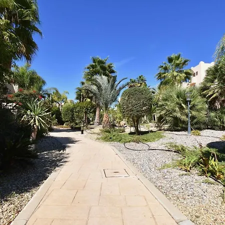 Bahia Marinas - Tu Hogar Con Jardin Privado!